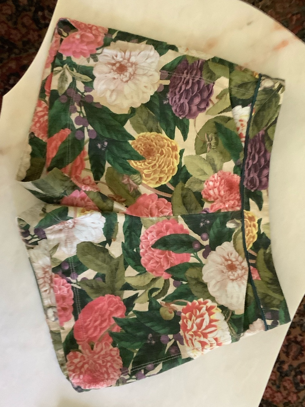elevenses Floral Jacquard shorts in Pink, Green, Purple